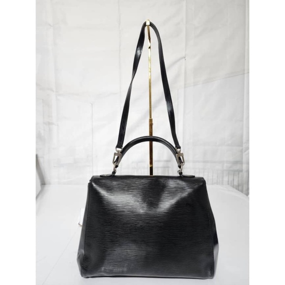 Authentic LOUIS VUITTON Epi Leather Cluny Satchel Bag Black - Picture 4 of 15